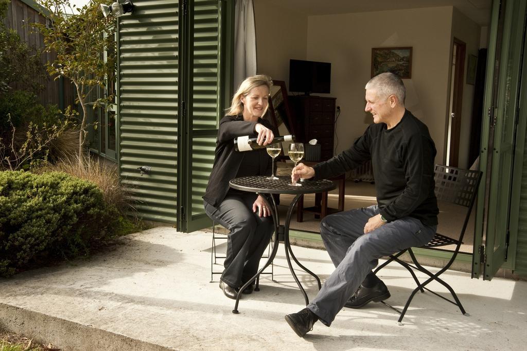 Whakaipo Lodge Taupo Bagian luar foto