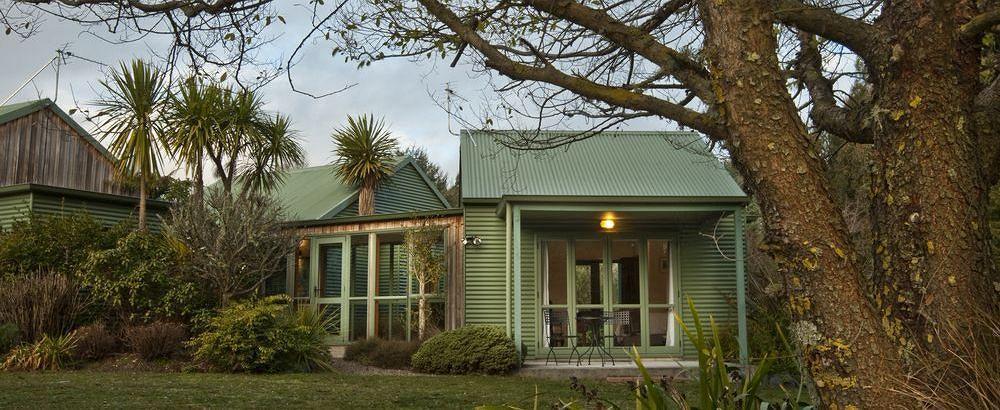 Whakaipo Lodge Taupo Bagian luar foto