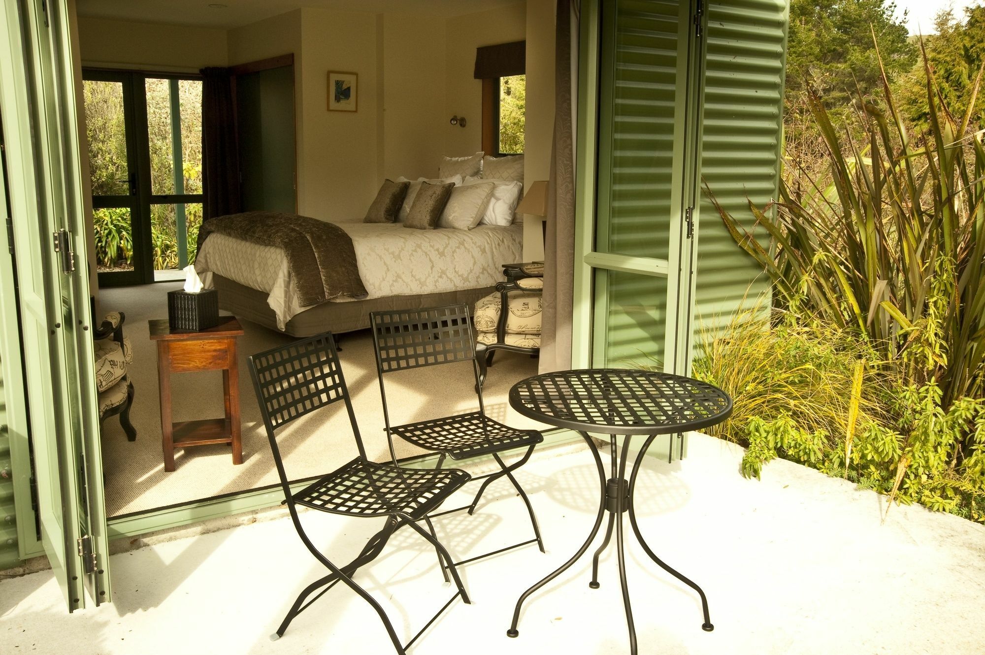 Whakaipo Lodge Taupo Bagian luar foto